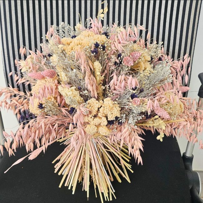 Composition Florale : Bouquet à Thème – Image 7
